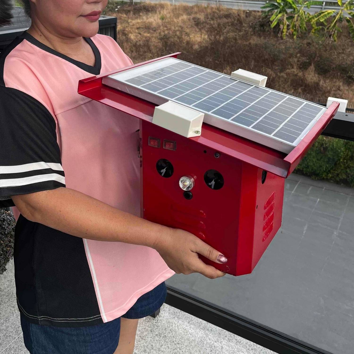 Ultrasonic Bird Repeller | Ultrasonic Repellent For Birds | Solar Powered Bird Deterrent: image 1